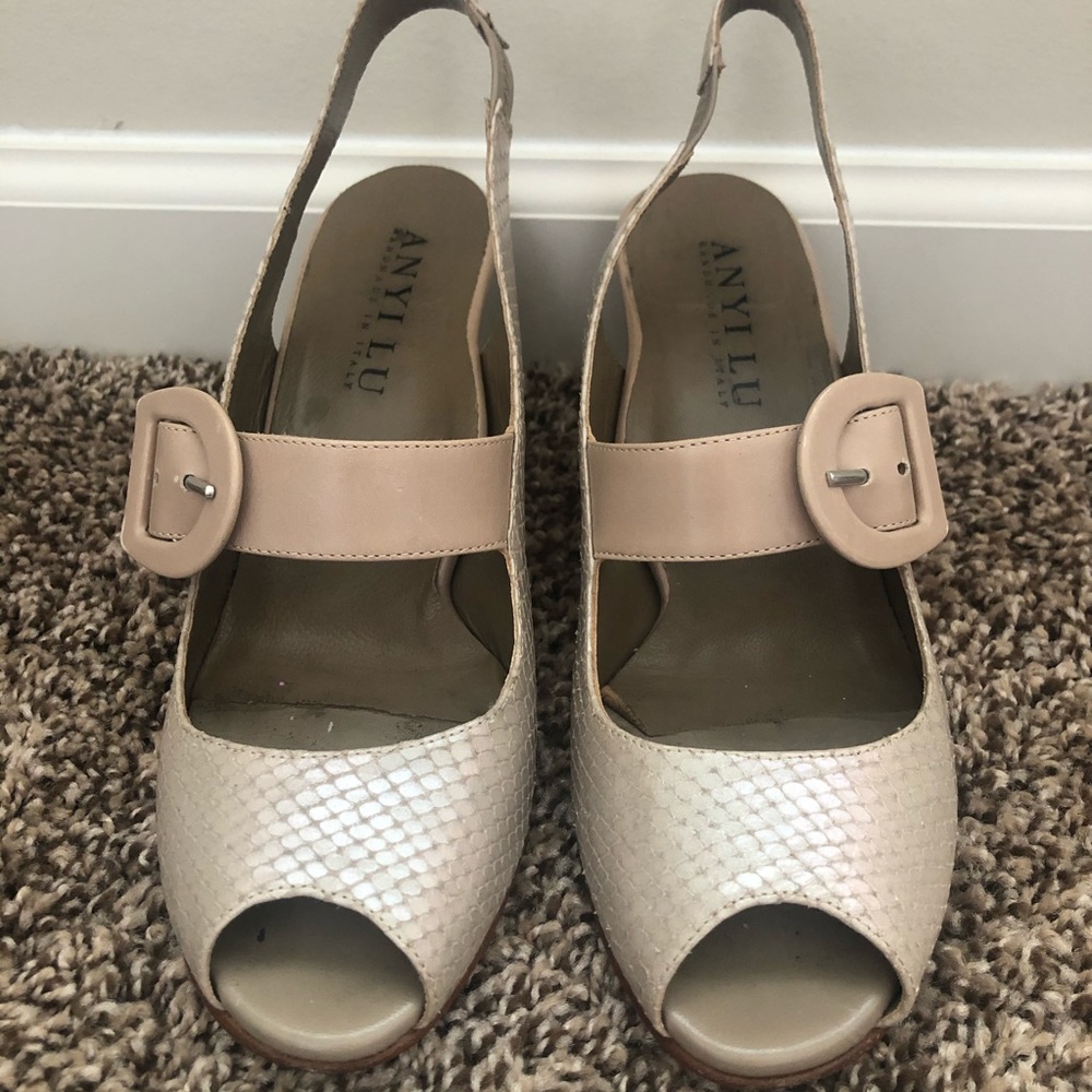 Open toe sling back pump